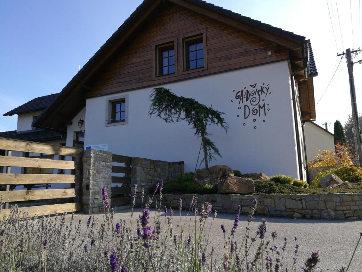 Penzión Uhliská Nemšová Exterior foto